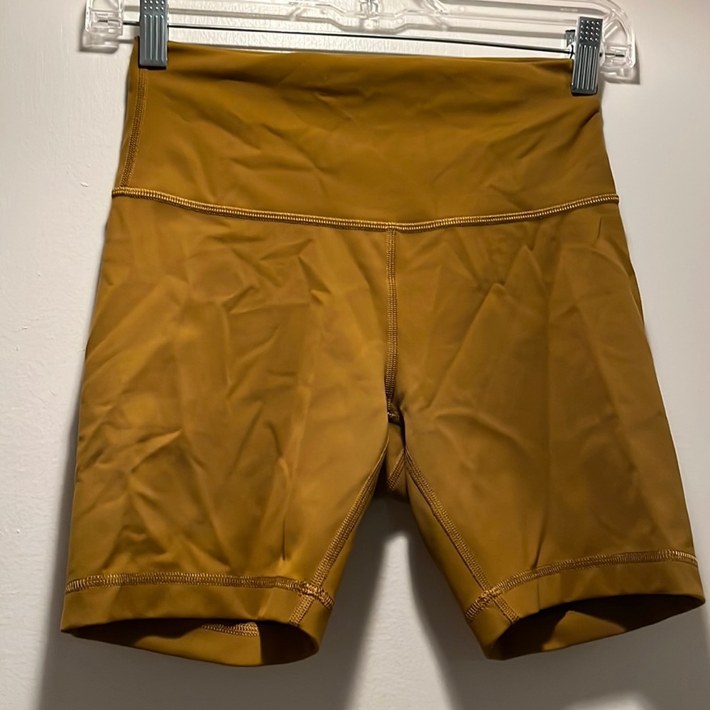 Lulu Wunder Under Shorts High Rise 6” inseam size 6 mustard yellow